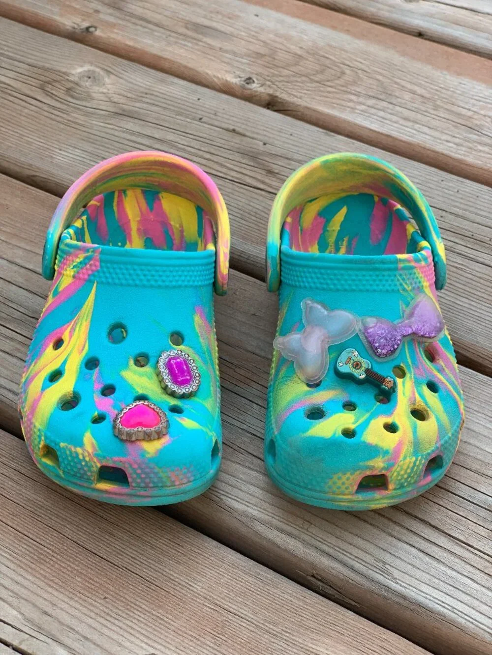 Crocs Clogs Toddler C 10 Classic Marbled Blue Pink Charms Slip On Beach Sandals